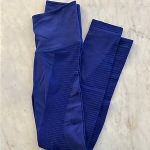 Nike Women’s Dri-Fit Zoned Sculpt Training Tights in Deep Royal Blue Small 💙